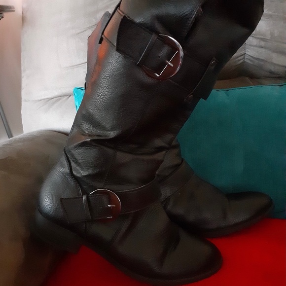 Boots - Picture 1 of 14